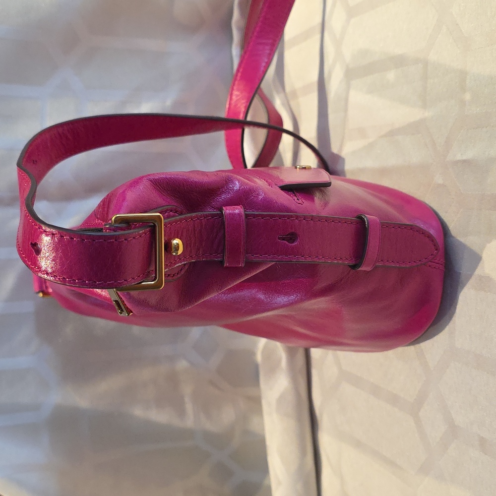 Marc Jacobs Fuchsia Crossbody Bag - Picture 3 of 11